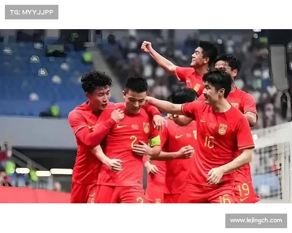 《澳媒分析:中国队被列为第五档最难对付,另两组出线难度较低》 《澳媒分析:中国队被列为第五档最难对付,另两组出线难度较低》